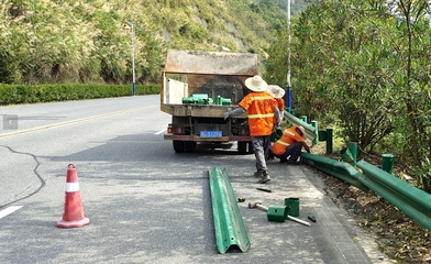 县公路养护中心:用心答好公路防汛保畅卷